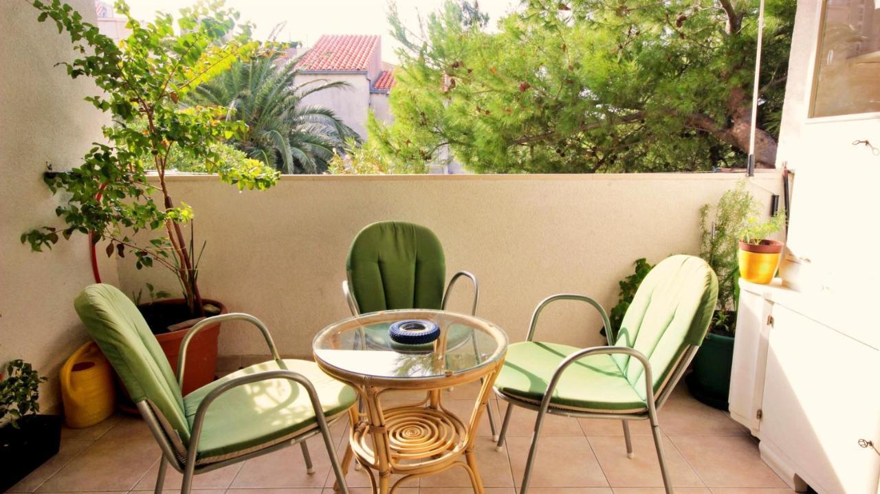 Apartment Anita Omiš Exterior foto